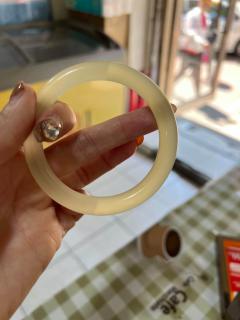 新疆和田玉青白玉手镯女款圆条天然冰种晴水玉手镯圆条少女款玉镯